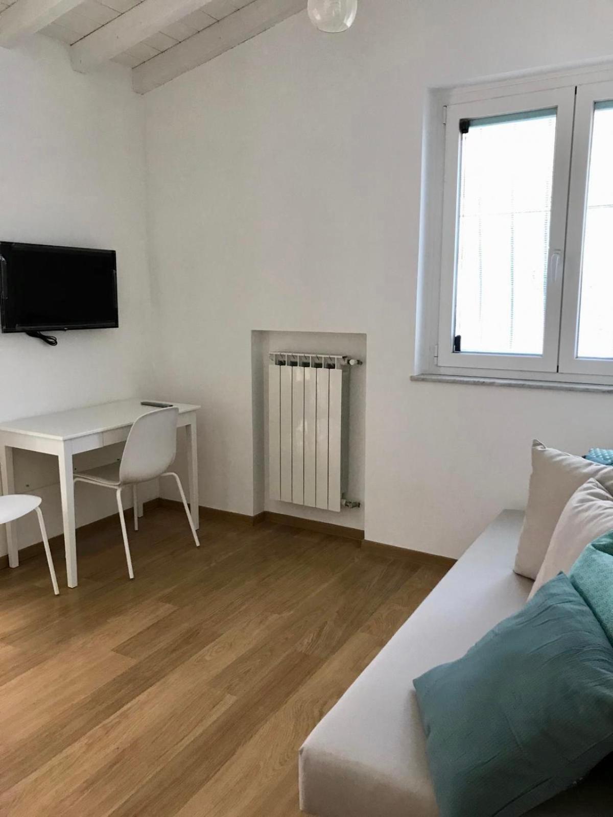 Bed & Breakfast La Riviera Bed & Breakfast *